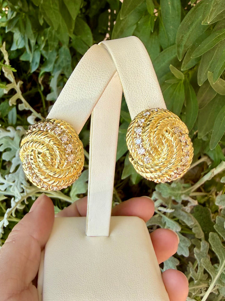 14kt Gold Swirl Earring with .9ccts Diamonds EZ5843