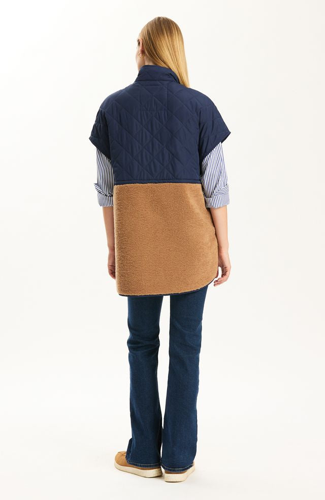 Cassidy Quilted Vest | Iced Coffee/Midnight Blue