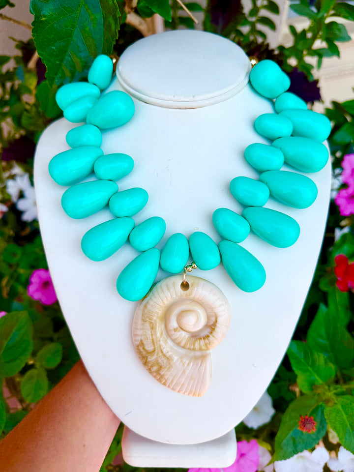 Statement Necklace with Shell Pendant | Turquoise