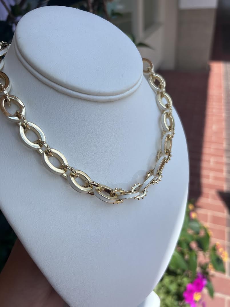 Jane Win White Enamel Chunky Link Chain Necklace