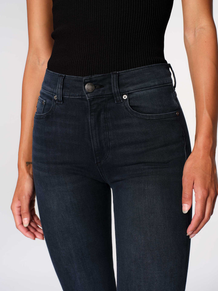 Mara Straight Instasculpt Straight Jeans | Presage