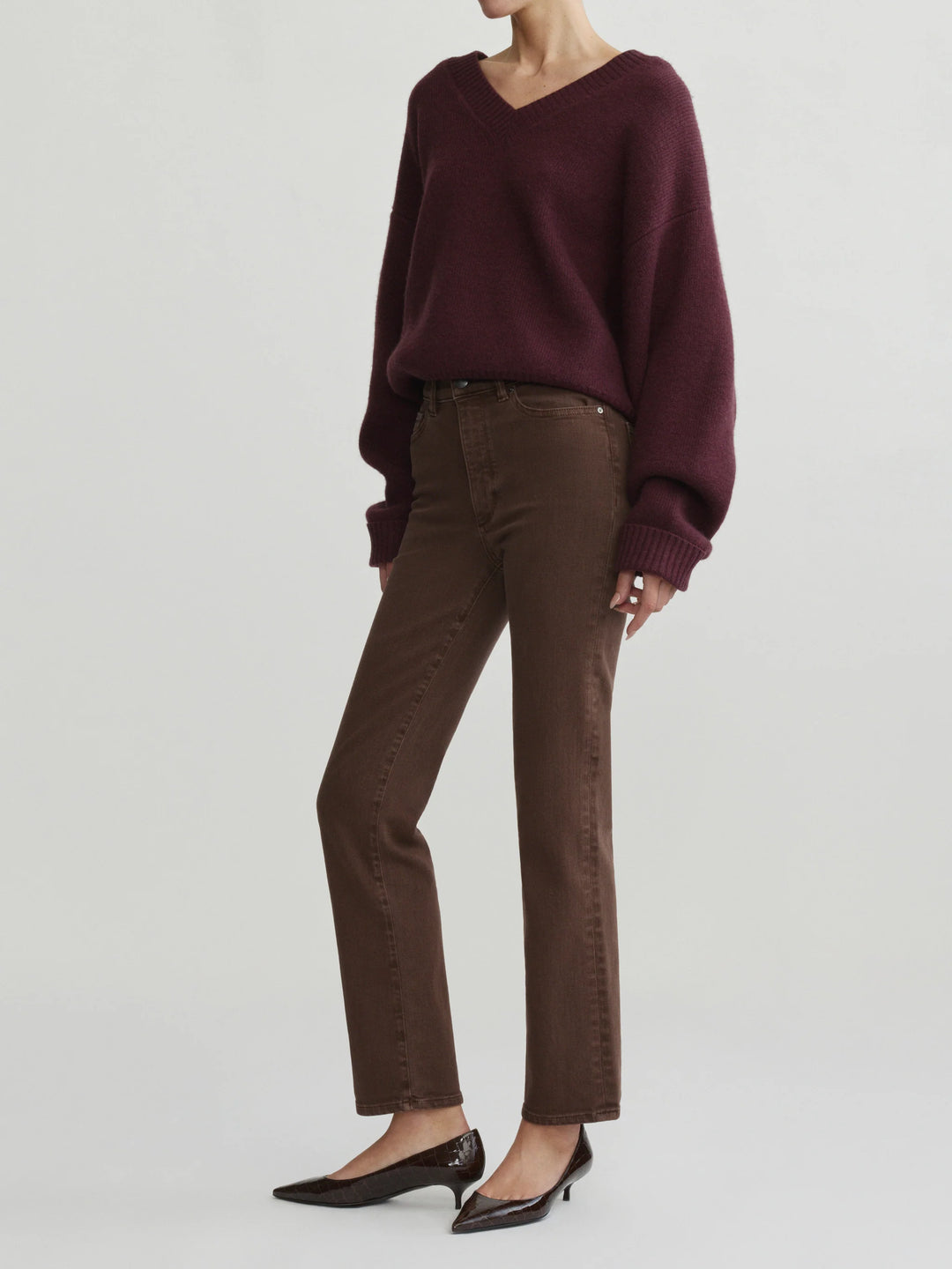 Halle Straight | Brownstone