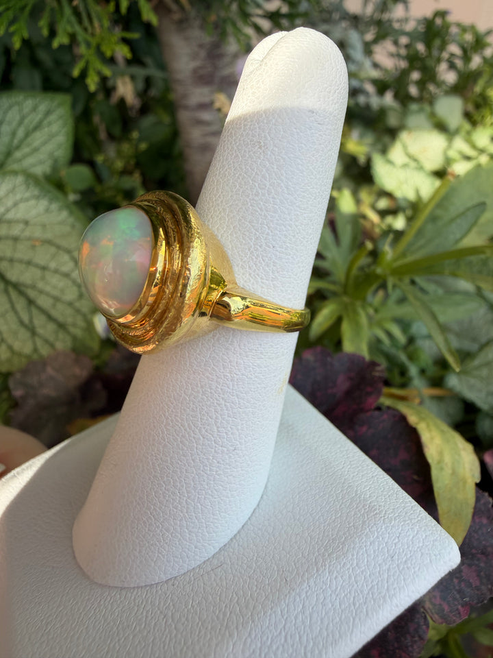 14kt Yellow Gold Opal Hammered Oval Ring