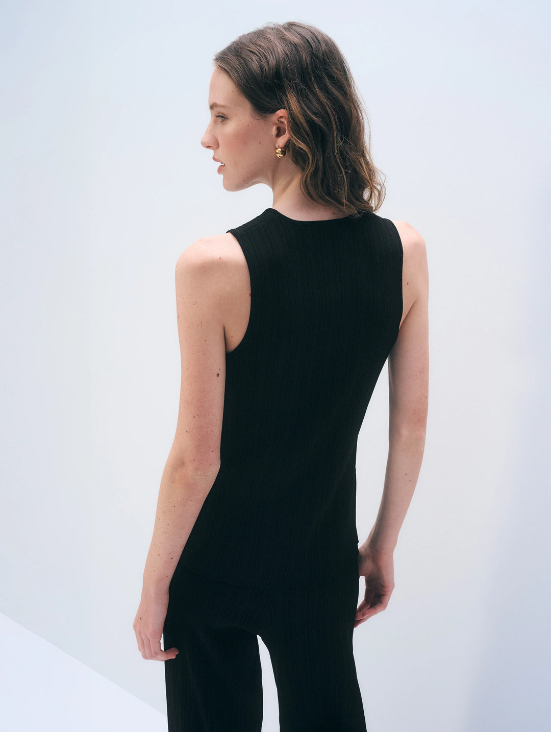 Superfine Viscose Vest | Black
