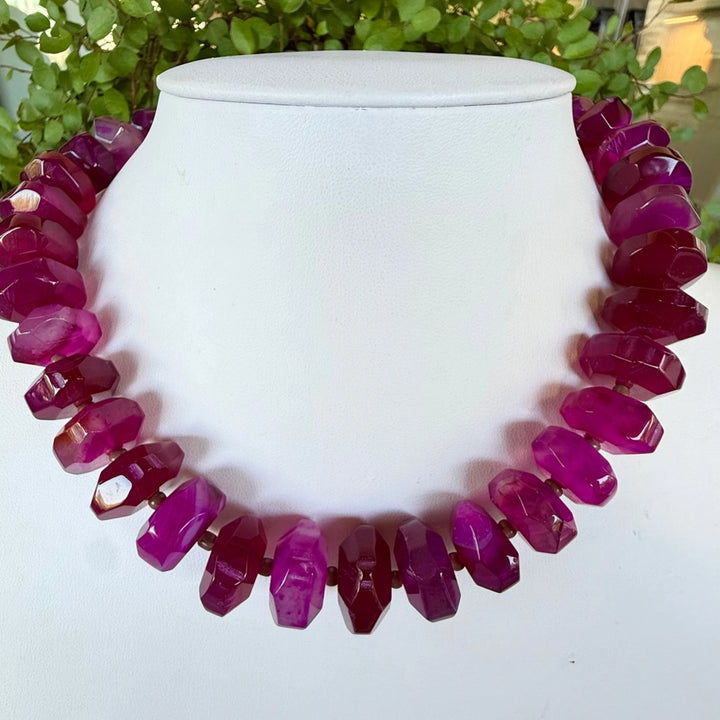 Sandra Necklace | Fuchsia
