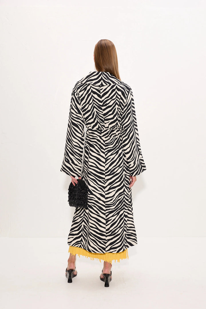 Djinn Crepe Robe Coat | Zebra Print