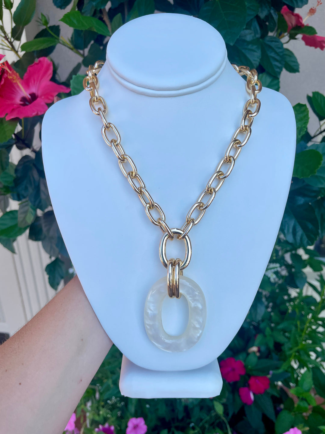 Oval Pendant Necklace | +Colors