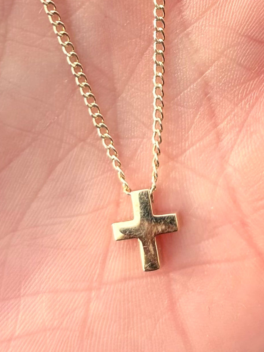 X19 S/G 14KT Cross Necklace - Charlotte's Inc