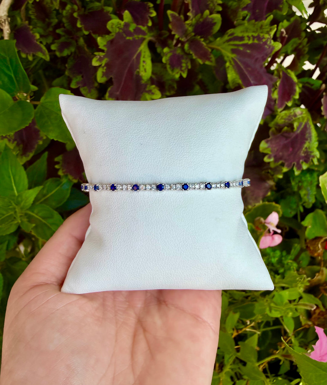 14kt .54ct Diamond & .77ct Sapphire Flex Bracelet B5869W/S