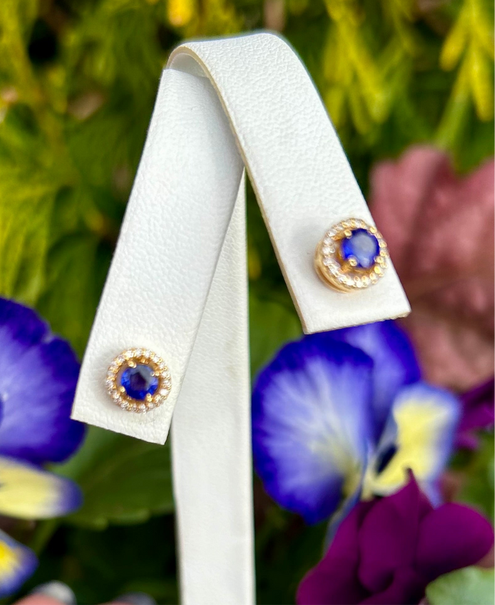 14KT Yellow Gold Sapphire Stud Round