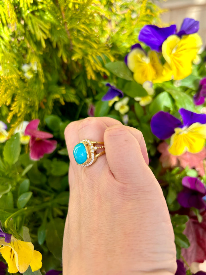 14kt Cushion Turquoise Ring with .34pt Diamond Halo