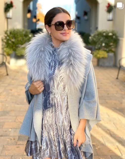 Cashmere Shawl with Genuine Fox Fur Collar | + Colors