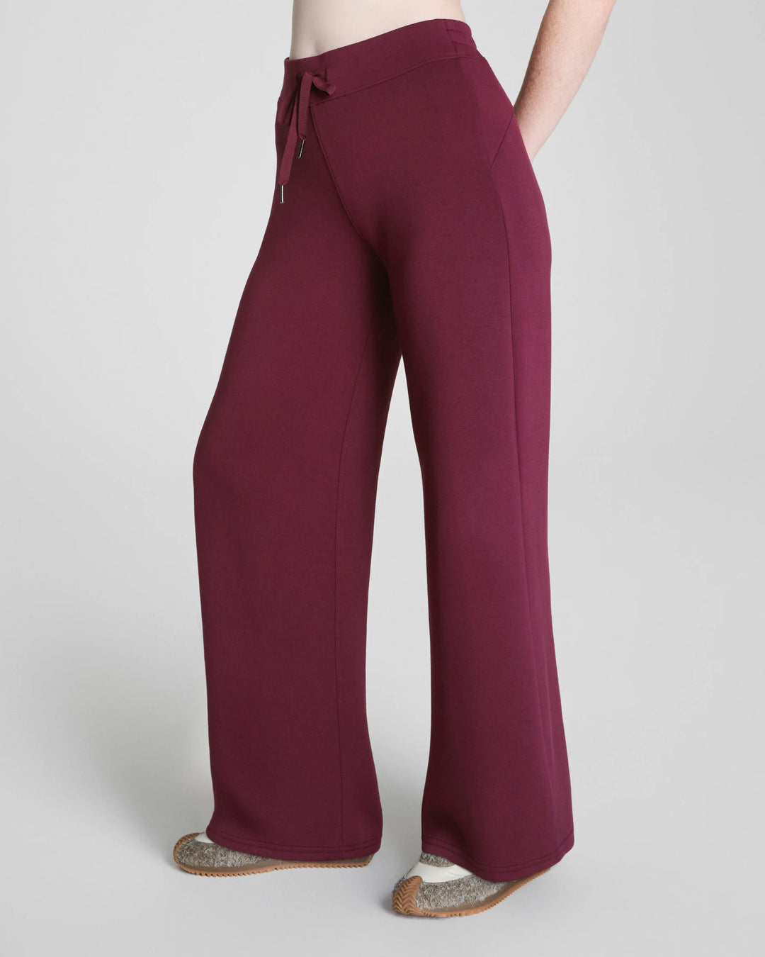 AirEssentials Wide Leg Pant | Plum Berry
