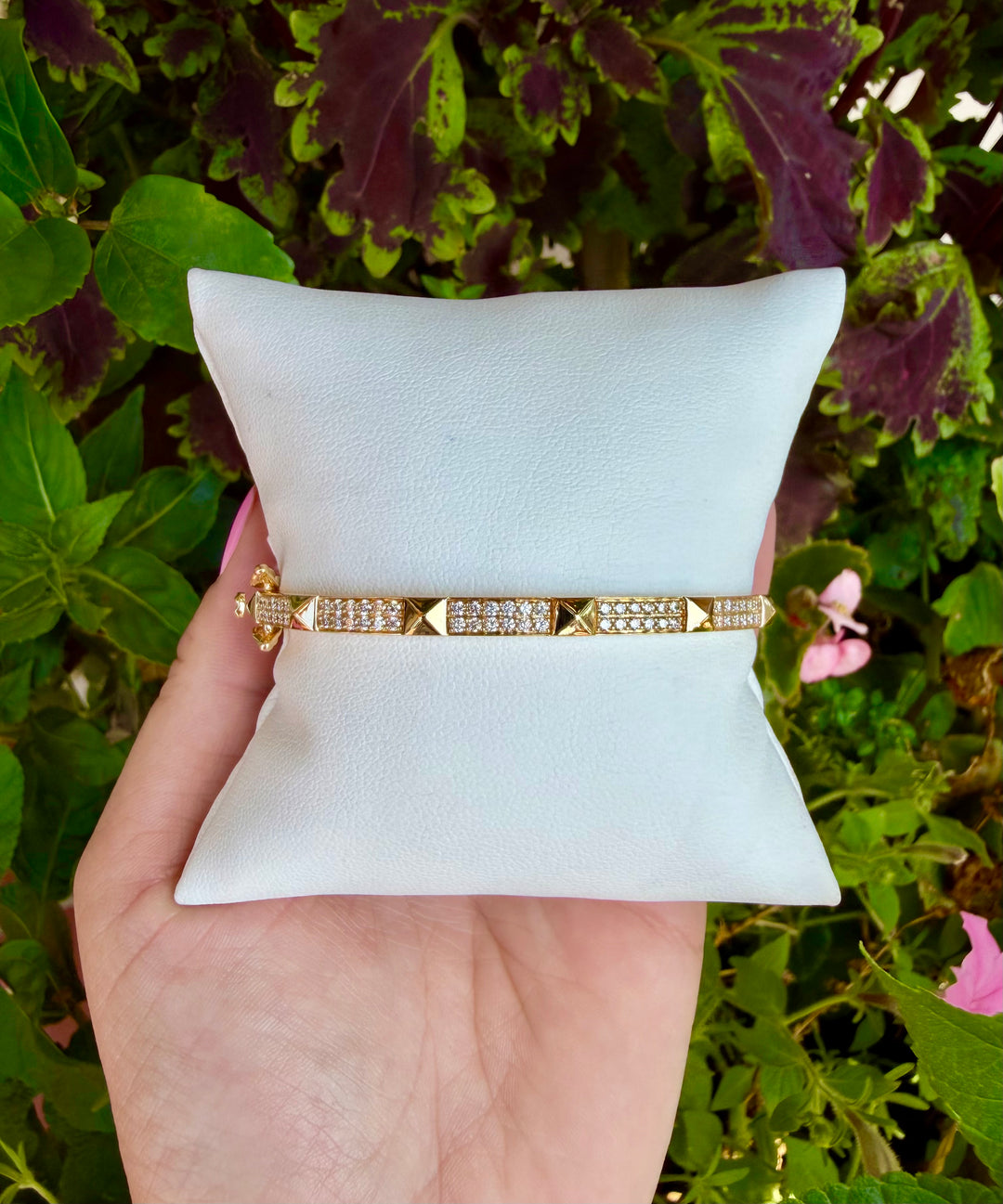 14kt 1ct Diamond Cluster Station Bangle G4911Y