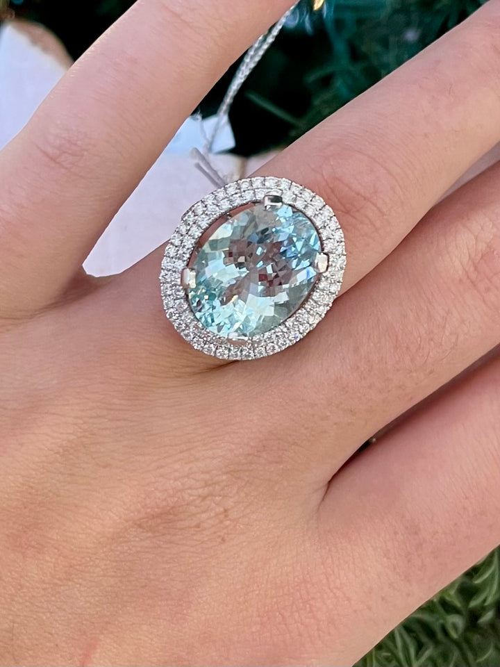 14kt W/G, 8.51cts Aqua, 1.10cts Dia Ring
