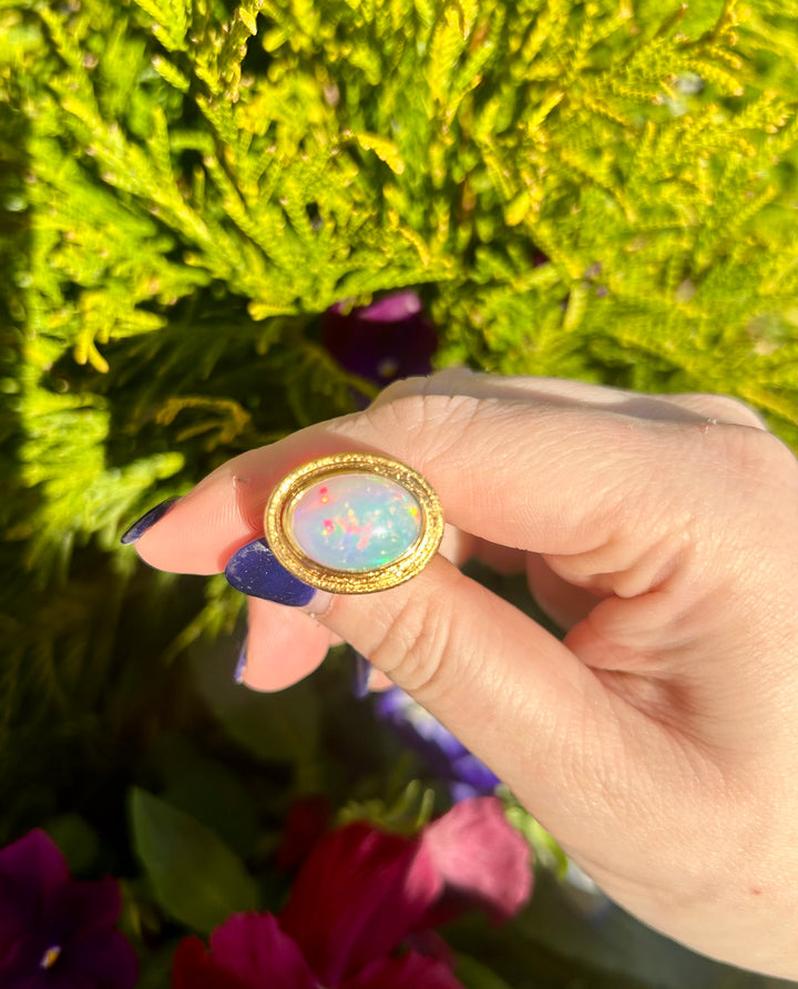 14kt Opal Hammered Oval Ring