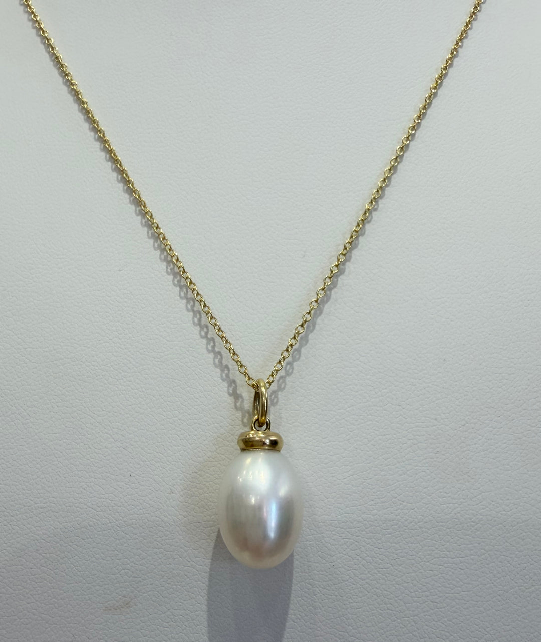 14kt Small White Oval Pearl Charm with Stone