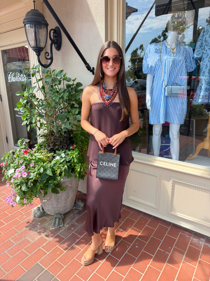 Hulla Top | Carob