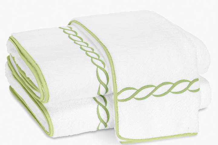 Classic Chain Bath Towel