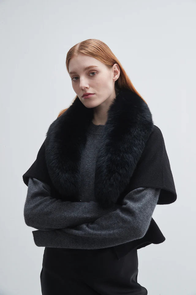 Short-Sleeve Jacket with Fur Collar | Black