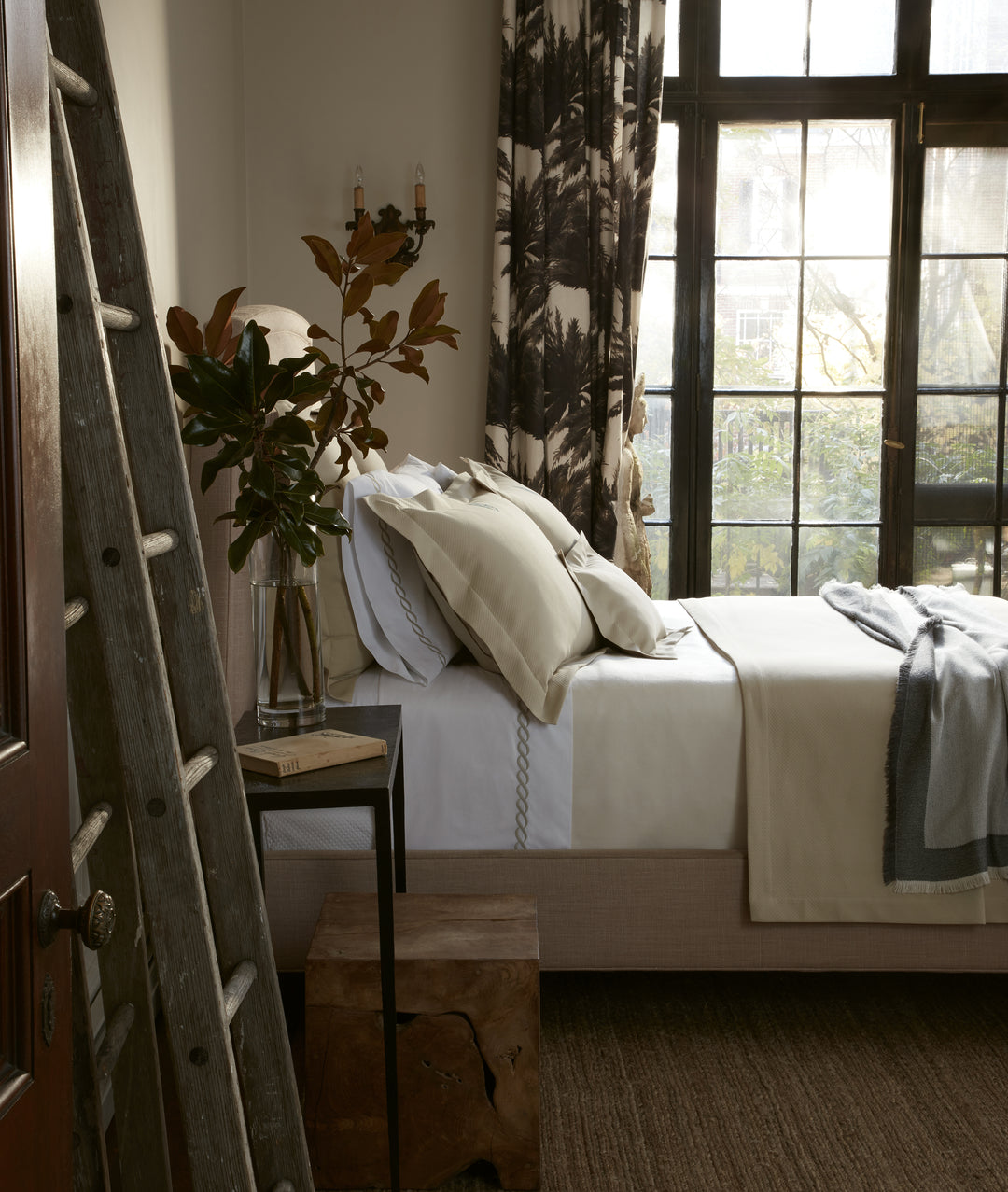 Elliot Coverlet