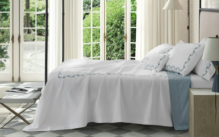Daphne Matelassé Coverlet