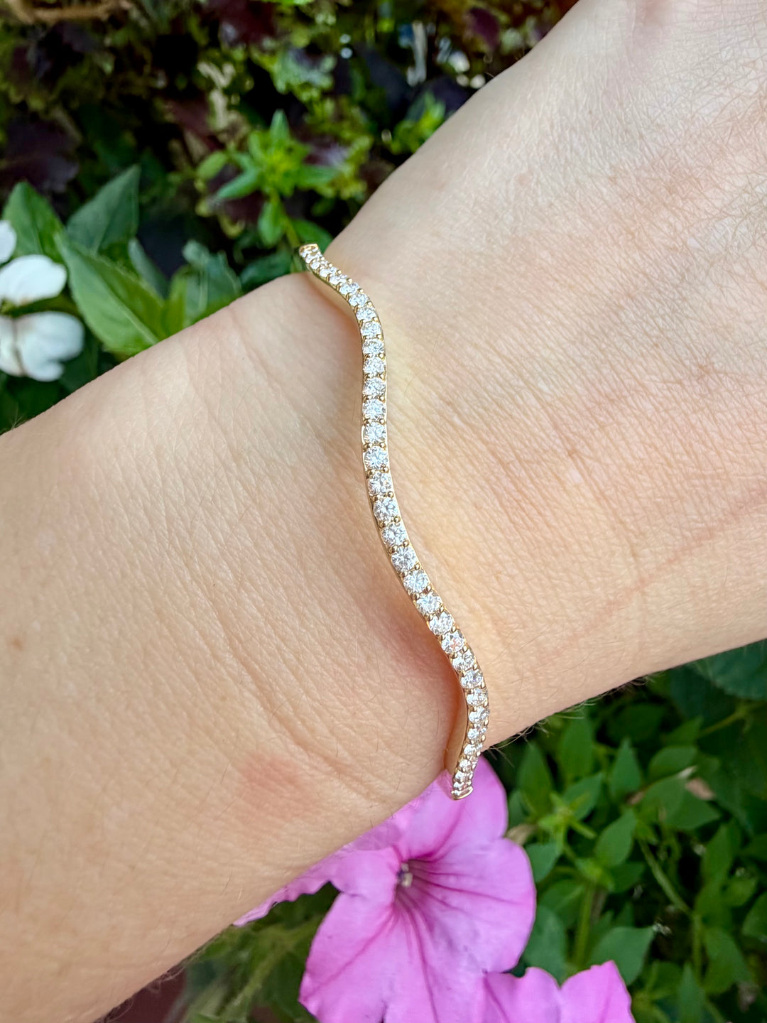 14kt Yellow Gold .75ct Diamond Wave Bangle BV112Y