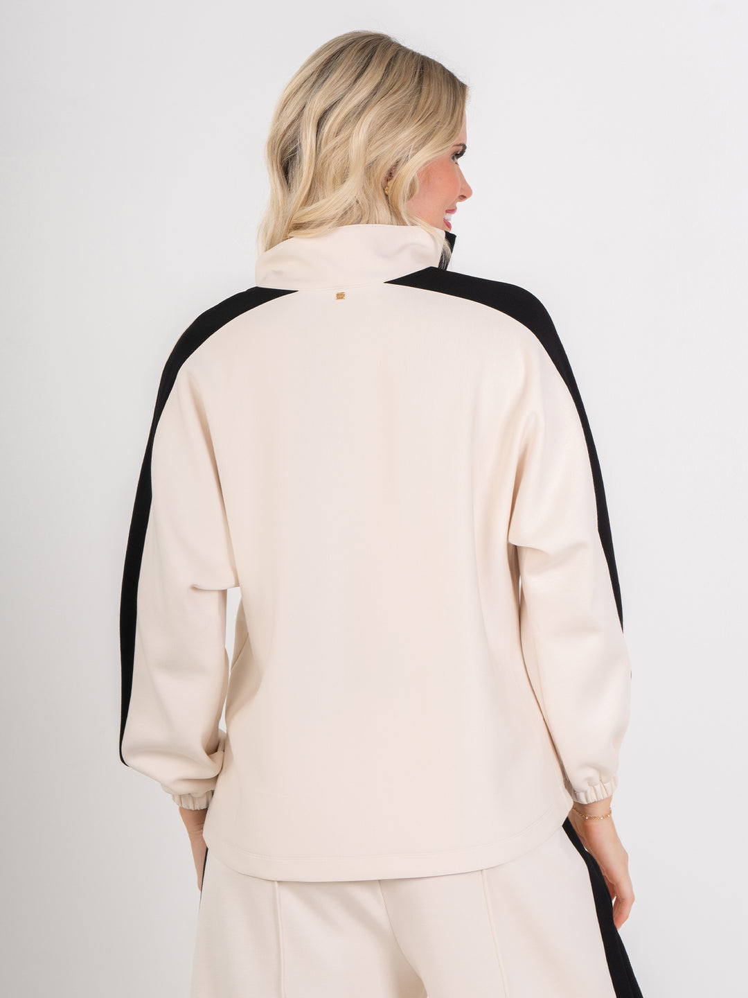 Poppy Pop-Over | Black Sand