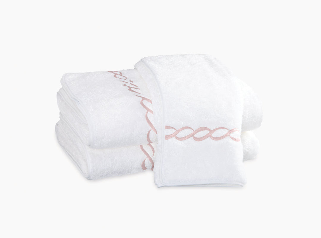 Classic Chain Bath Towel