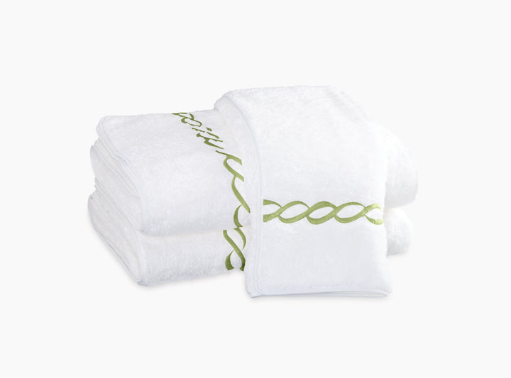 Classic Chain Bath Towel
