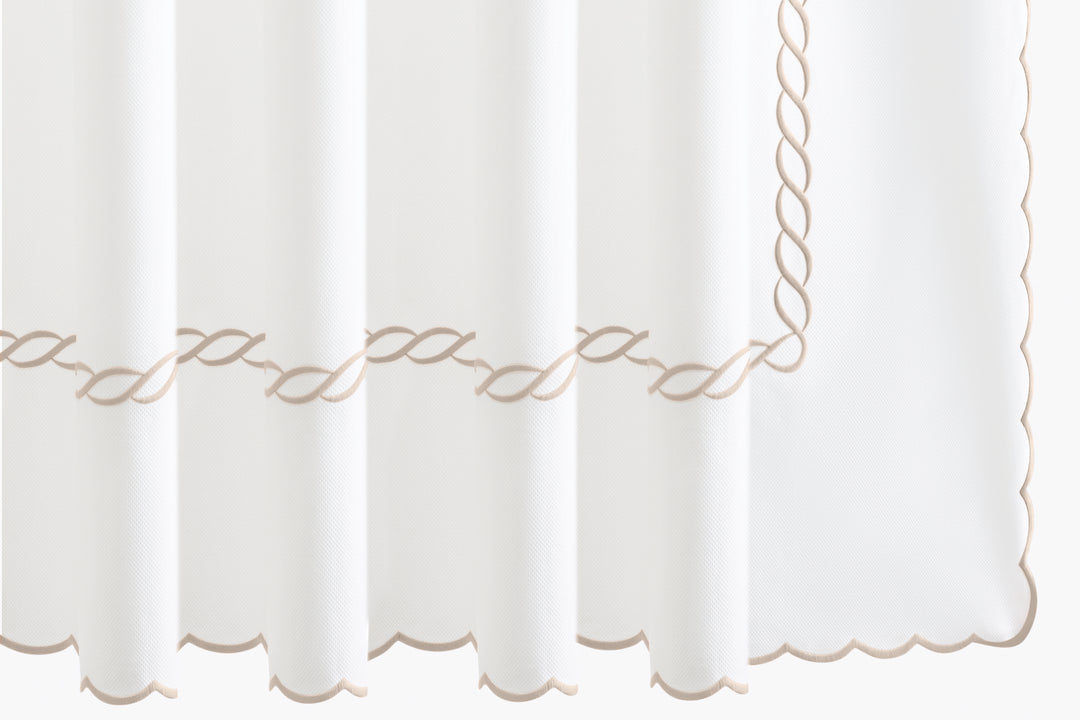 Classic Chain Scallop Shower Curtain