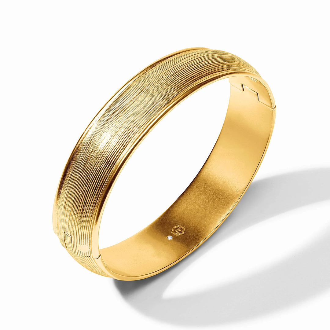 Cobblestone Hinge Bangle | Gold