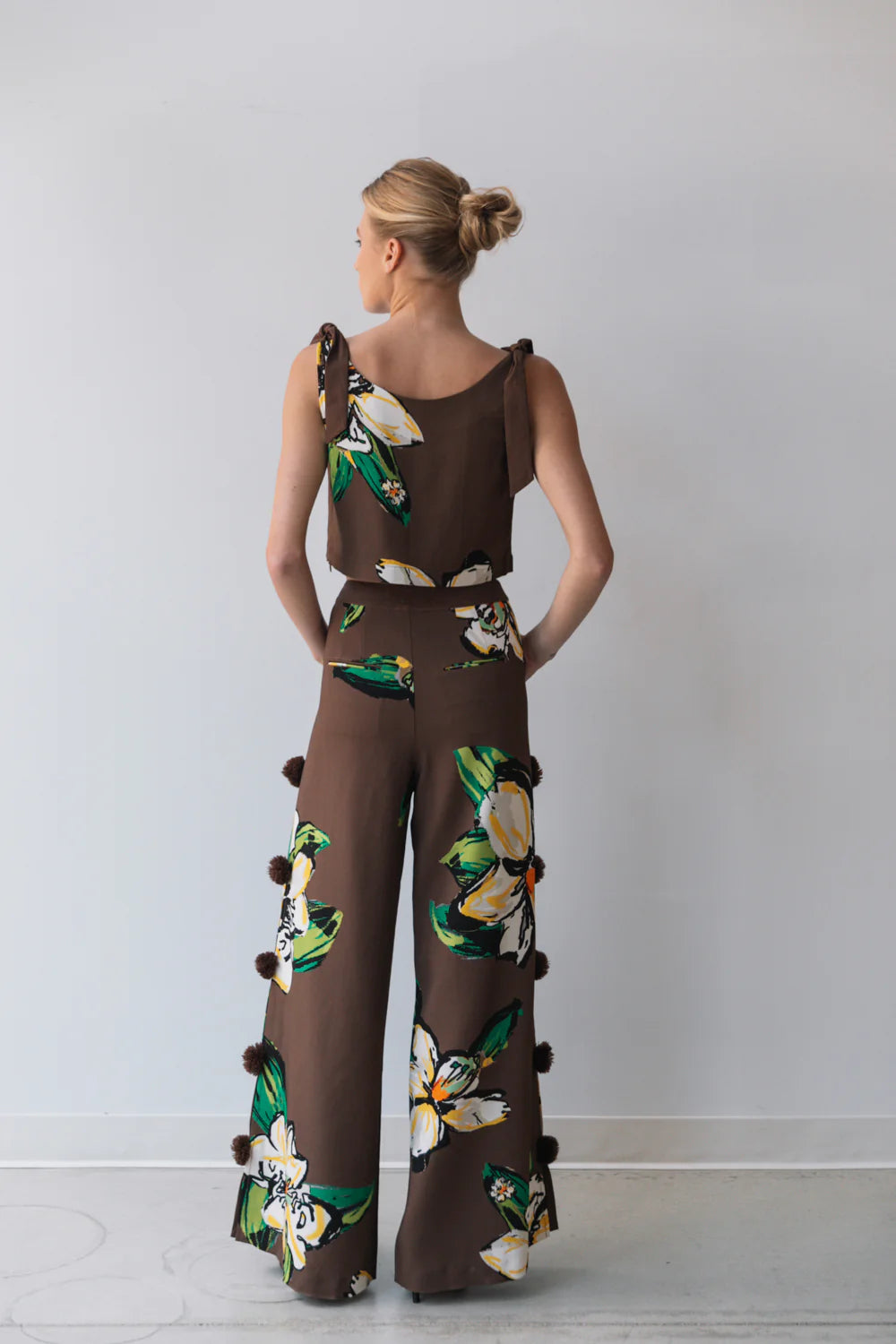 Tie Shoulder Shell | Giant Lilies