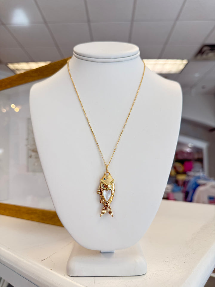 STRONG Amore Fish Pendant on Classic Rolo Chain