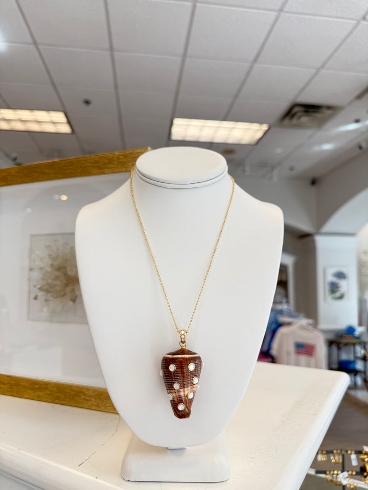 STRONG Decked Out Shell Pendant on Classic Rolo Chain