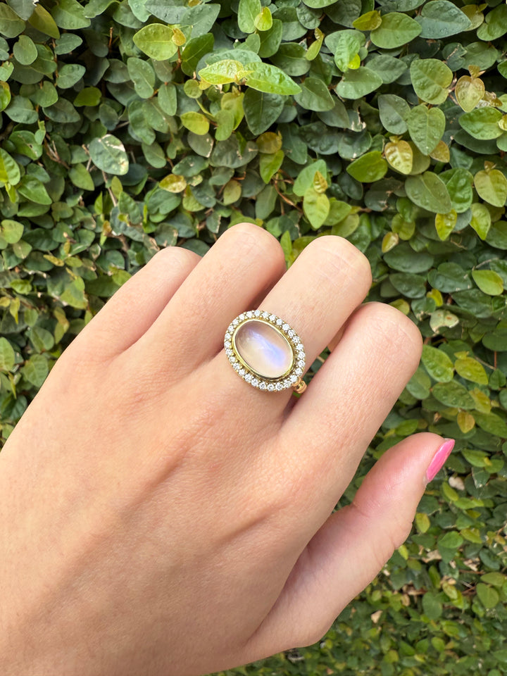 14kt 5.68 Moonstone Ring .42 TCW
