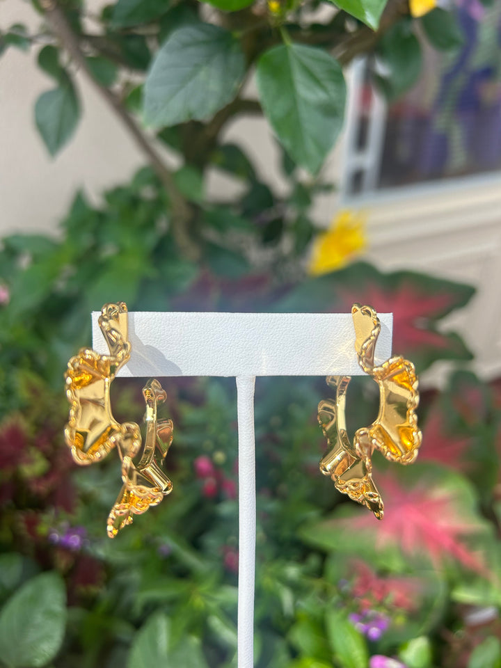 Scalloped Ruffle Edged Hoop Earrings