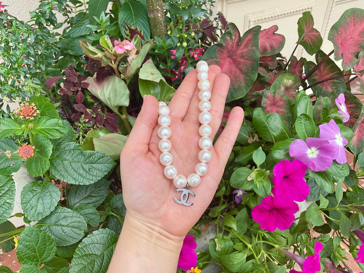 Large CC Pearl Choker