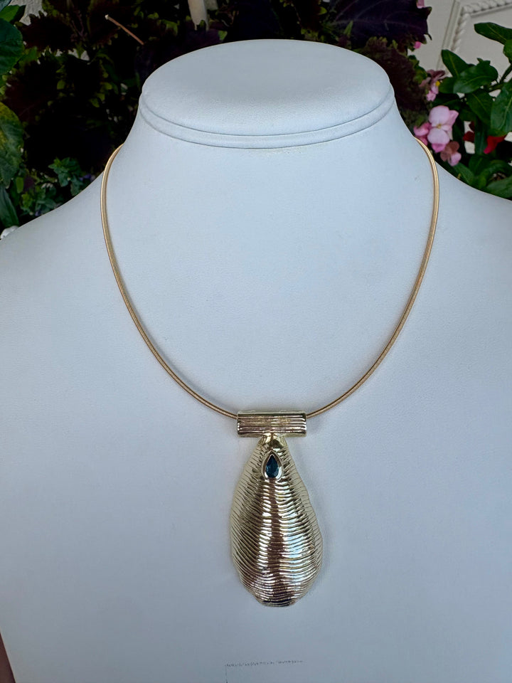 STRONG Along the Shore Omega Wire Necklace