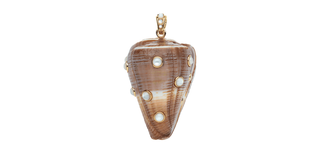 STRONG Decked Out Shell Pendant on Classic Rolo Chain