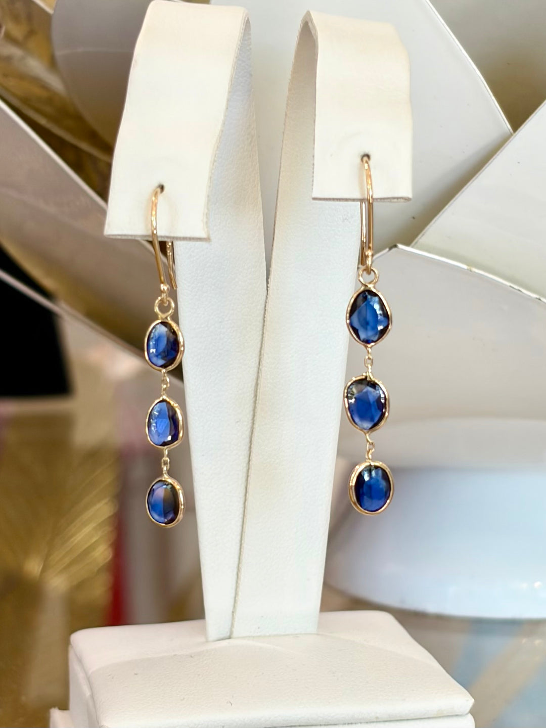 14kt 3.3ct Blue Sapphire Drop Earrings EZ6700