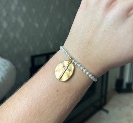 Classic Pearl Bead Bracelet with Charm | +Sizes - Charlotte's Inc