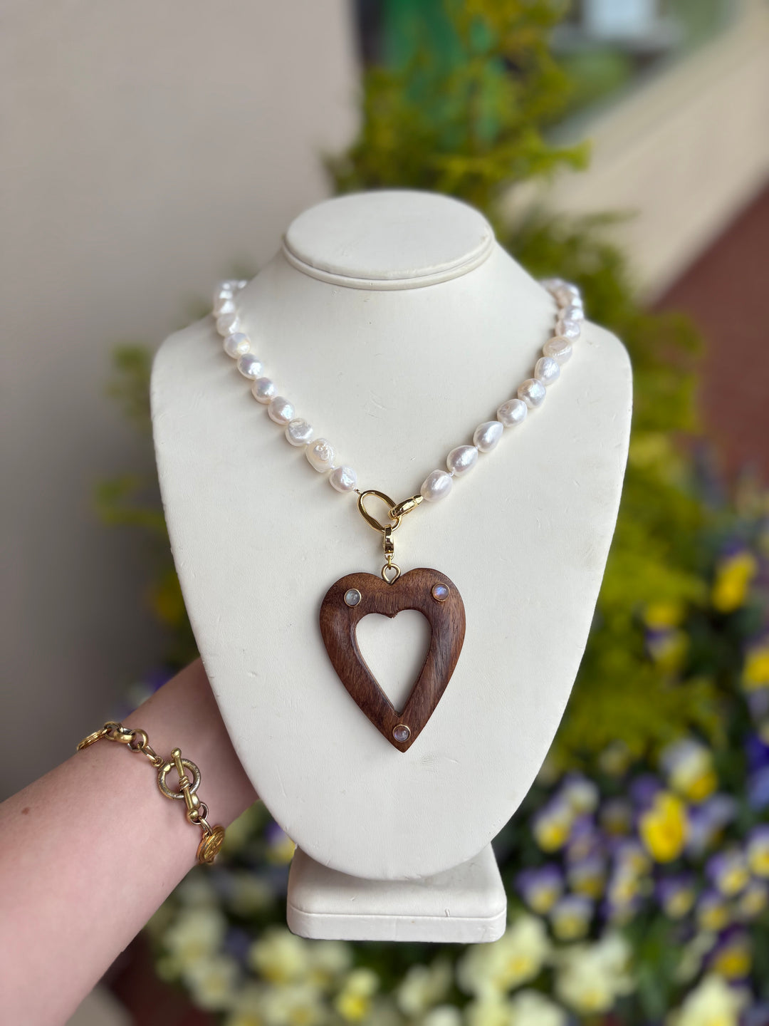 Allie Beads Moonstone Heart Pendant Necklace