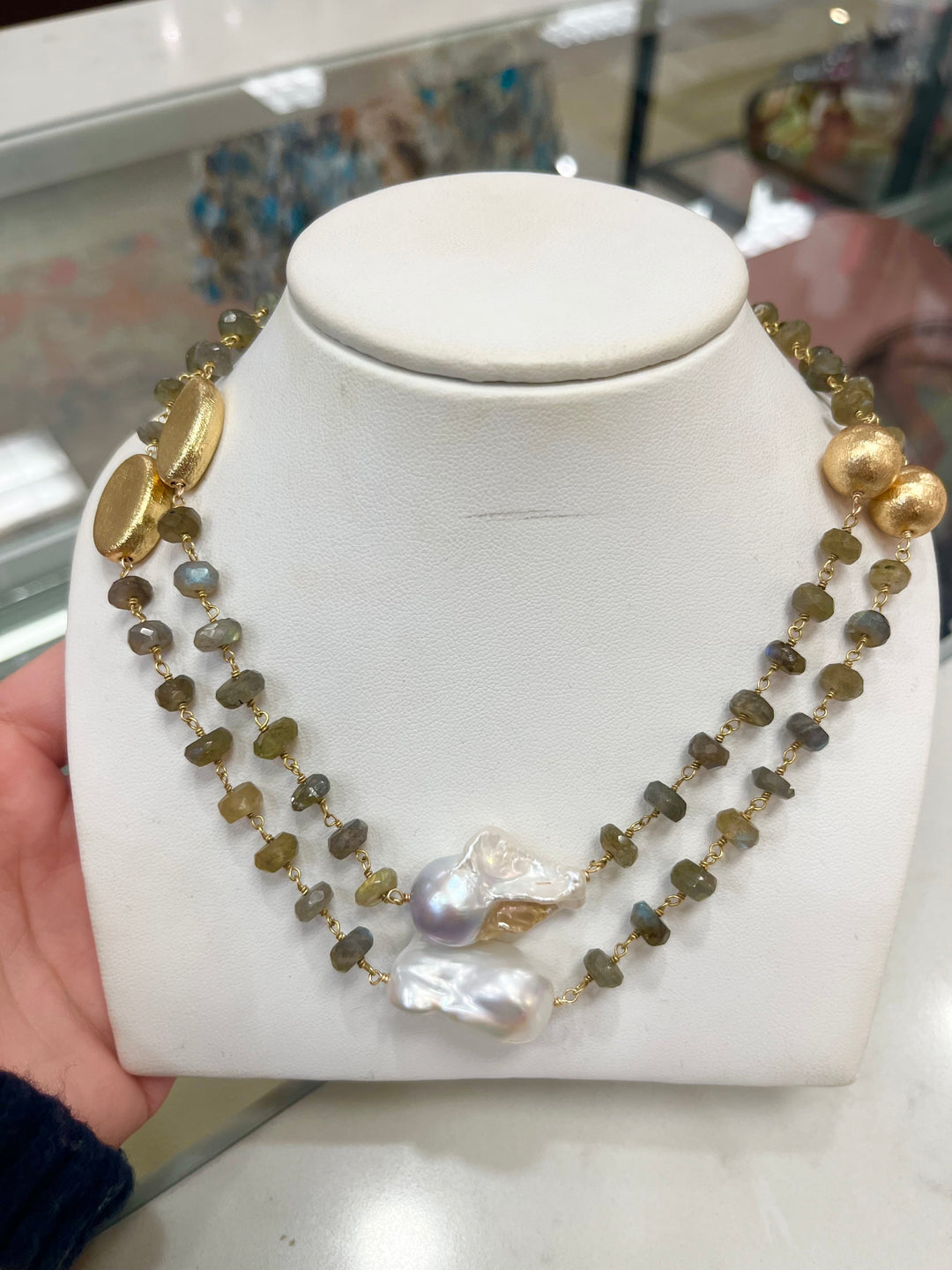 Beaded Necklaces With Pearls and Gold