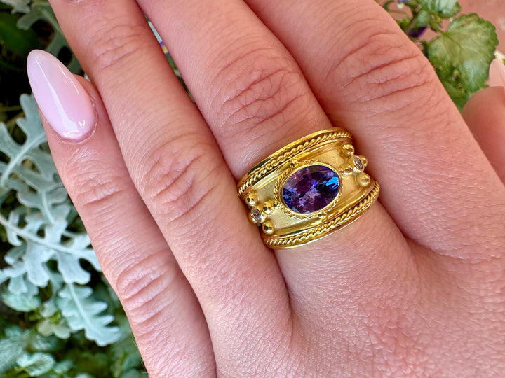 14kt Oval Tanzanite & .10ct Diamond Ring R14043TZ