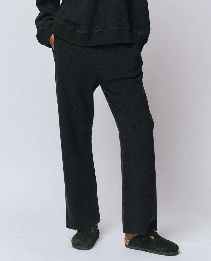 The Plush Victory Sweatpant | Almost Black