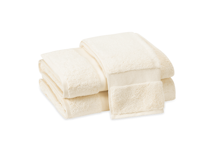 Lotus Bath Towel