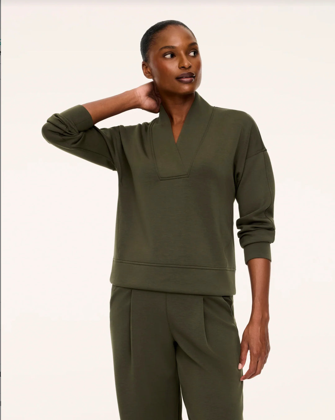 AirEssentials V-Neck Long Sleeve Top | Monstera