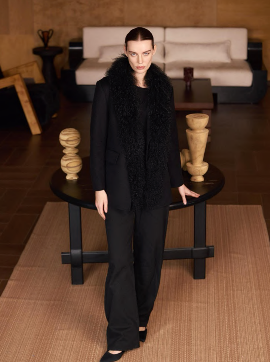 Oversized Cashmere Blazer + Shearling Scarf | Jet Black