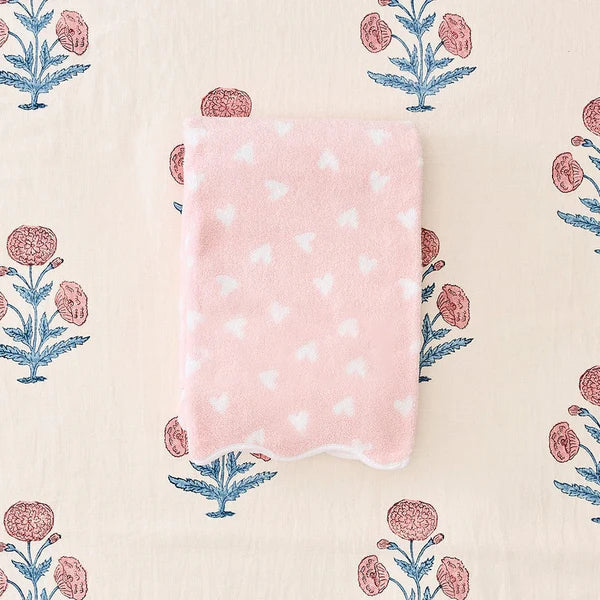Weezie Patterned Scallop Bath Towel | + Colors